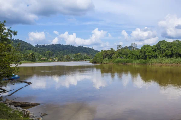 Río Través Selva Malasia Isla Borneo — Foto de Stock