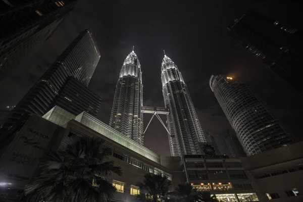 Petronas Twin Towers Δίδυμοι Ουρανοξύστες Στην Κουάλα Λουμπούρ Μαλαισία — Φωτογραφία Αρχείου