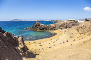 Papagayo 'nun güzel plajı. Lanzarote Adası, İspanya