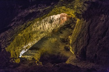 Kayalık ve dikitli mağara, Cueva De Los Verdes, Lanzarote Adası, İspanya