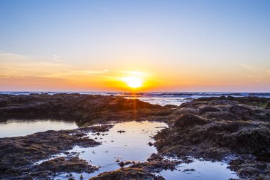 Salinas de Janubio 'da güzel bir gün batımı