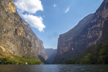 Meksika 'daki Sumidero Kanyonu' nun güzel doğası
