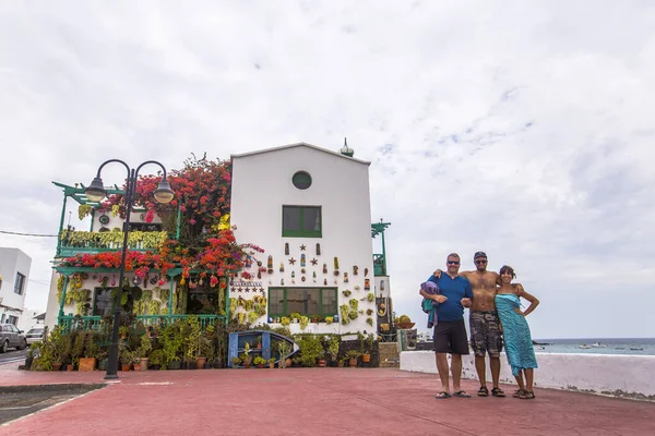 Boldog Emberek Lanzarote Ban — Stock Fotó