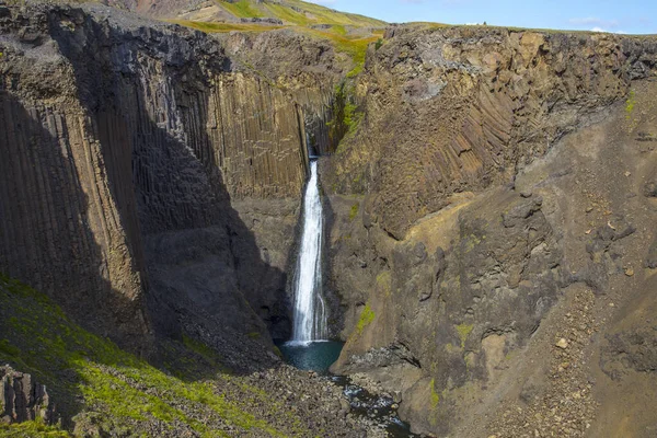 Hengifoss Trzeci Wysokości Wodospad Islandii — Zdjęcie stockowe
