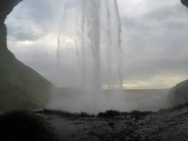 Wodospadem Seljalandsfoss Pięknej Islandii — Zdjęcie stockowe