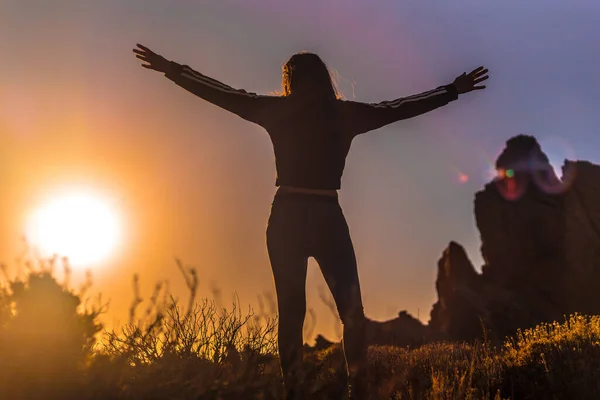 Belle Jeune Femme Sur Volcan Teide Sur Île Tenerife — Photo