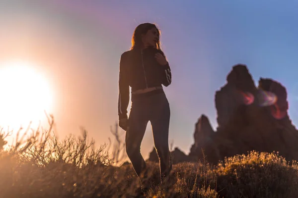 Schöne Junge Frau Teide Vulkan Auf Teneriffa — Stockfoto