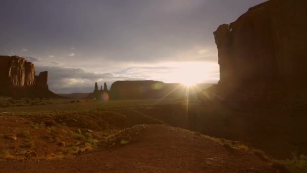 Puesta Sol Dentro Del Parque Natural Monument Valley Utah Estados — Vídeo de stock