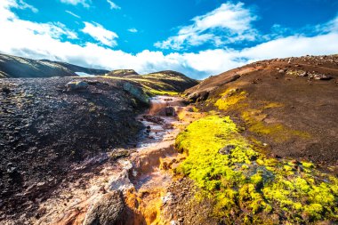 Landmannalaugar 'dan gelen 4 günlük yolculuktaki renk farklılıkları. İzlanda