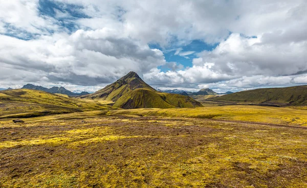 Prachtige Groene Berg Lange Wandeling Van Landmannalaugar Ijsland — Stockfoto