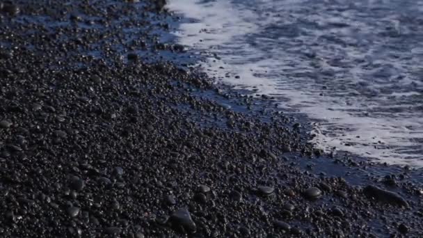 Olas Marinas Playa Guijarros Negros Vik Islandia — Vídeos de Stock