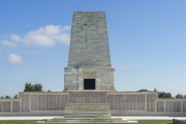 5 Şubat 2018 Yalnız Çam mezarlığı, Türkiye 'nin Çanakkale kentinde Gelibolu muharebesine katılan Anzak askerleri mezar taşları