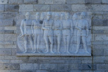 Canakkale Şehitleri Anıtı 'nda yardım çalışmaları
