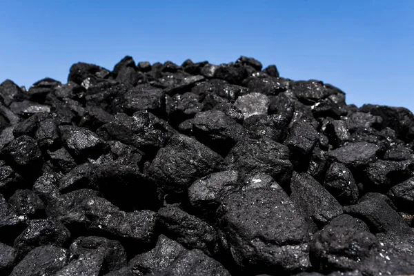 Уголь на продажу . — стоковое фото