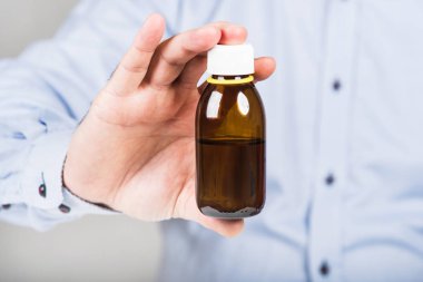 Kişi alma öksürük şurubu.