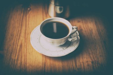 Kahve demlemek hazırlanıyor.