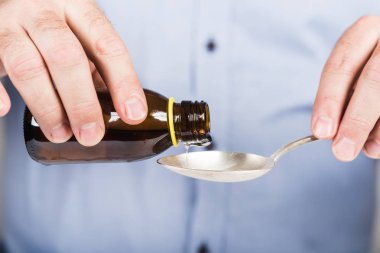 Kişi alma öksürük şurubu.