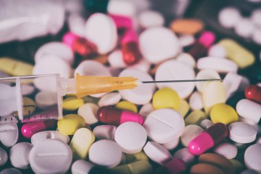 Uyuşturucu ve yasak - maddeler tutuklama suçluların