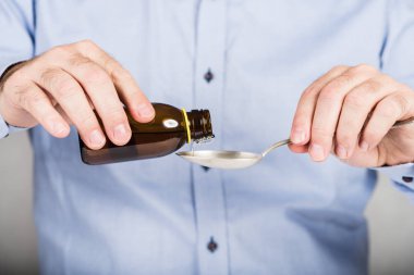 Kişi alma öksürük şurubu.