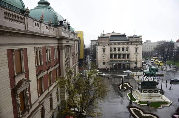 Rainy day on the Republic Square in Belgrade — Stock Photo, Image