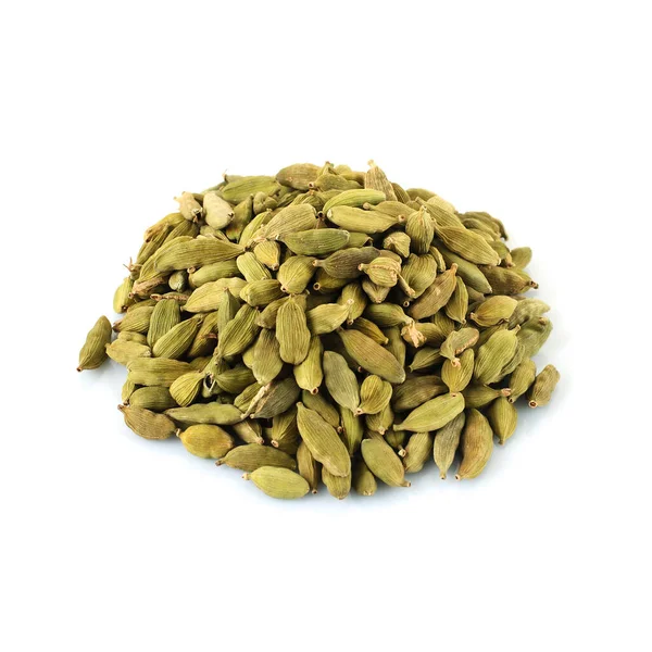 Tempero Indiano Cardamomo Verde Sobre Fundo Branco — Fotografia de Stock