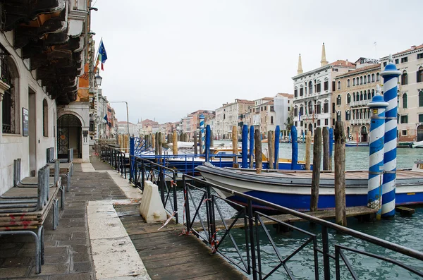 Embankment in Venice, Italy. — Stock Photo, Image