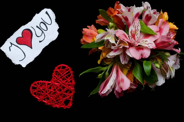Bright bouquet on a black background, top view. — Stock Photo, Image