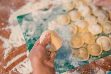 Eller ev köfte, yakın çekim yapmak.