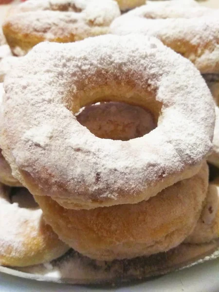 Fried Donuts Sprinkled Powder Table — Stock Photo, Image