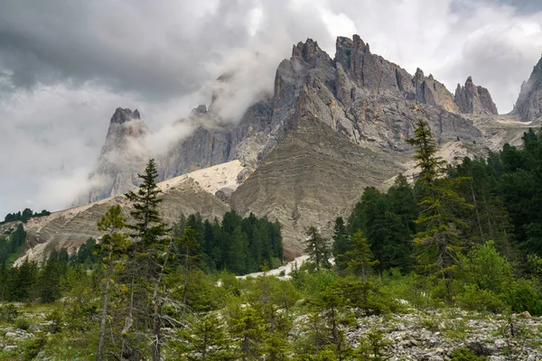 Santa Magdalena Maddalena Val Funes Dolomitach Alpy Włoskie Furchetta Szczyt — Zdjęcie stockowe