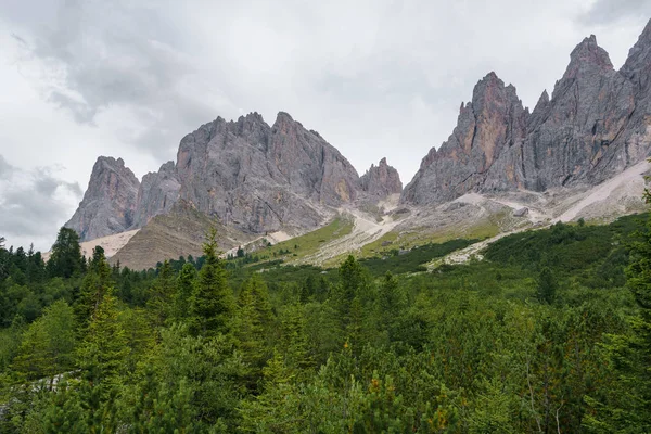 Santa Magdalena Maddalena Val Funes Dolomitach Alpy Włoskie Furchetta Szczyt — Zdjęcie stockowe