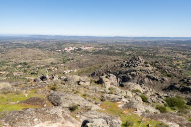 Portekiz, Alentejo 'daki Marvao çevresindeki manzara dağları