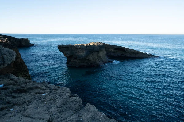 ポルトガルのプライア マラオビーチ岩の風景崖 ポルトガルのマラオビーチ岩の風景崖 — ストック写真