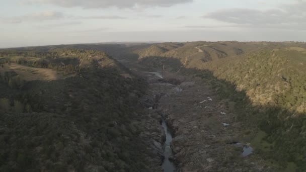 Pulo Lobo Waterval Drone Luchtfoto Alentejo Portugal — Stockvideo