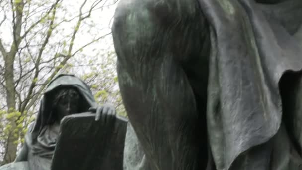 Detalhes Estátua Bismarck Nationaldenkmal Memorial Berlim Tiergarten — Vídeo de Stock