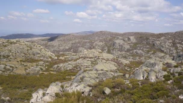 Ruta Las Lagunas Del Paisaje Serra Estrela Portugal — Vídeo de stock