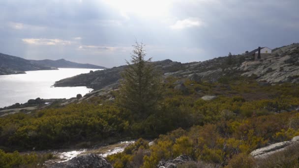 Laguna Lagoa Comprida Serra Estrela Portugal — Vídeos de Stock