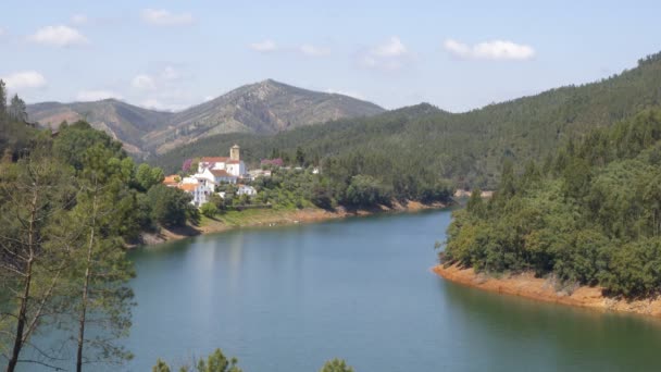 Widok Miasto Dornes Rzeką Zezere Portugalia — Wideo stockowe