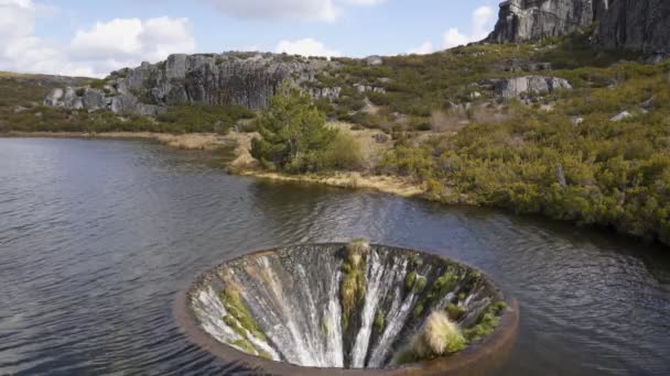 Laguna Covao Dos Conchos Serra Estrela Portogallo — Video Stock