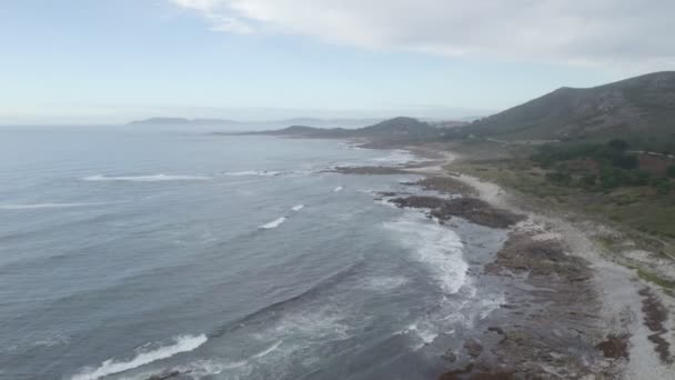 Vista Aérea Del Faro Punta Larino Sobre Paisaje Playa Costa — Vídeos de Stock