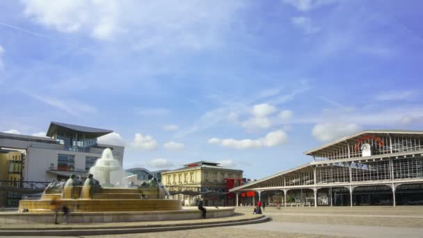 Timelapse Van Grande Halle Een Fontein Parc Villette Parijs — Stockvideo