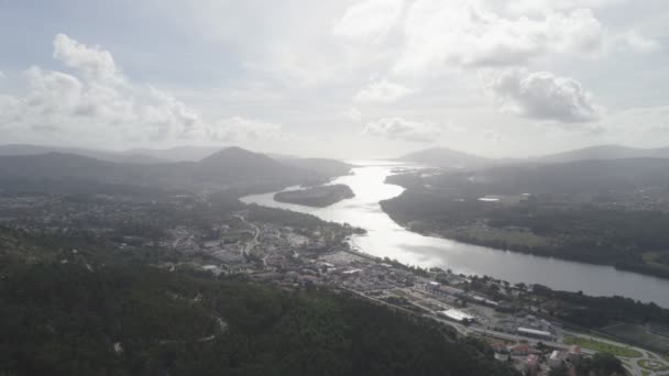 Uitzicht Drone Vanuit Cervo Vanuit Lucht Rivier Minho Spanje Vila — Stockvideo