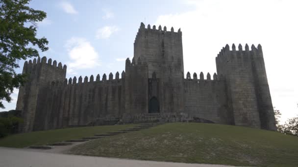 Castelo Parque Guimarães Portugal — Vídeo de Stock