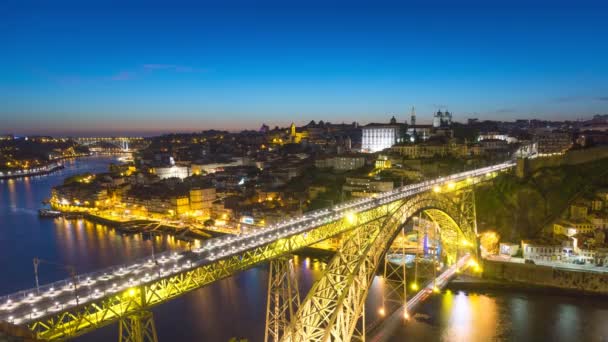 Timelapse du pont Ponte D. Luis I la nuit — Video