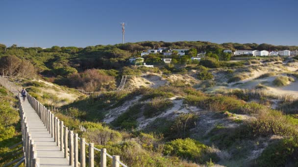 Strand Praia do Guincho an einem Sommertag in Sintra, Portugal — Stockvideo