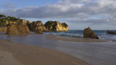 Praia do Alvor plajı Algarve, Portekiz