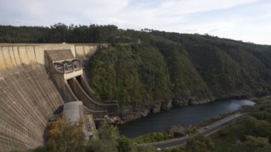 Portekiz 'deki Castelo de Bode barajı