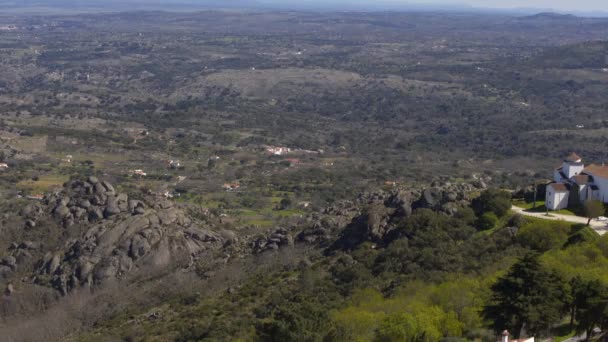 Τοπίο Βουνά Και Convento Nossa Senhora Estrela Εκκλησία Γύρω Από — Αρχείο Βίντεο