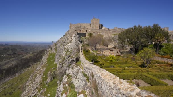 Χωριό Marvao Και Κάστρο Στην Κορυφή Ενός Βουνού Στην Πορτογαλία — Αρχείο Βίντεο