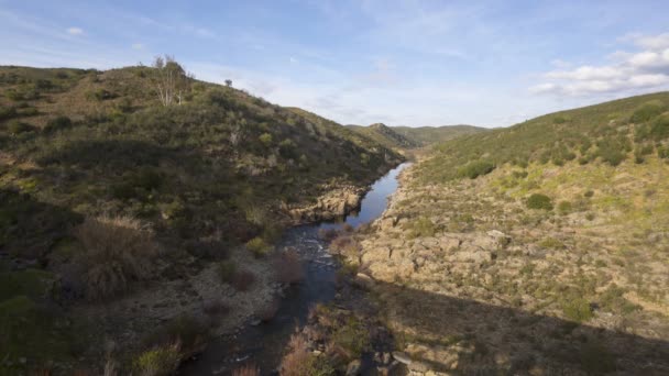Landschaft Des Alentejo Bei Mertola Mit Dem Fluss Guadiana — Stockvideo
